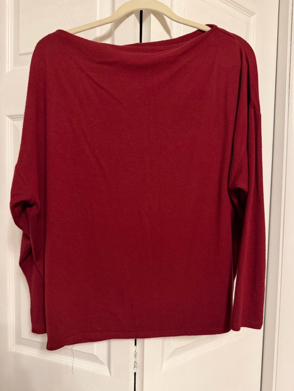 Gibson Look Drape Boat/ Neck Top, Medium, Great Condition